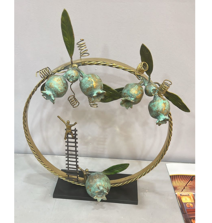 Pomegranate Dream Sculpture – Luxury Artistic Table Decor