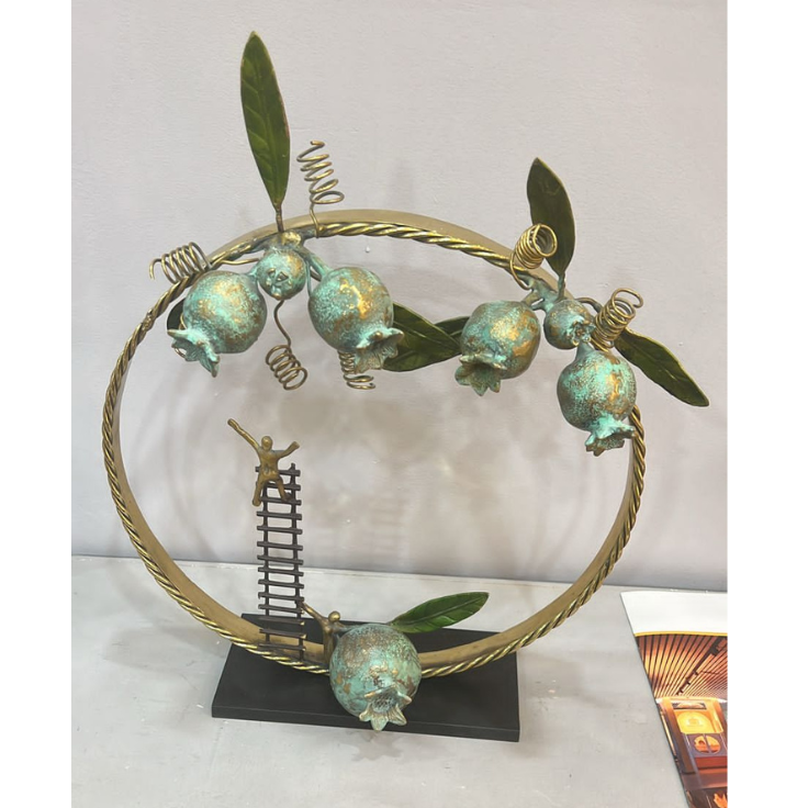 Pomegranate Dream Sculpture – Luxury Artistic Table Decor