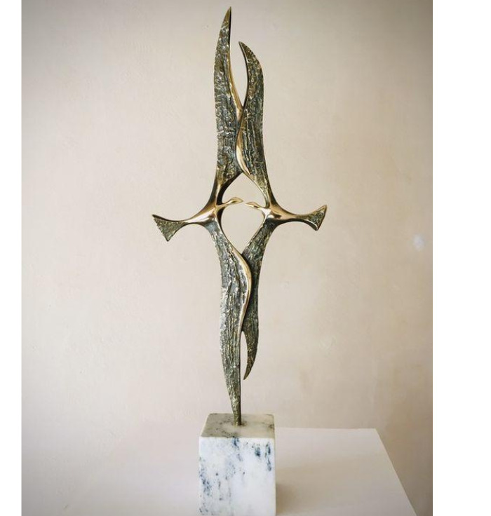 Ethereal Ascent Avian Sculpture – Luxury Bronze & Marble Tabletop Decor